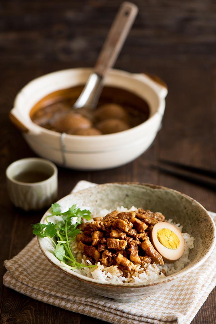 Taiwanese comfort food at its best. Melt in the mouth pork braised in a gorgeous thick sweet & savory sauce. So addictive you can't stop eating.