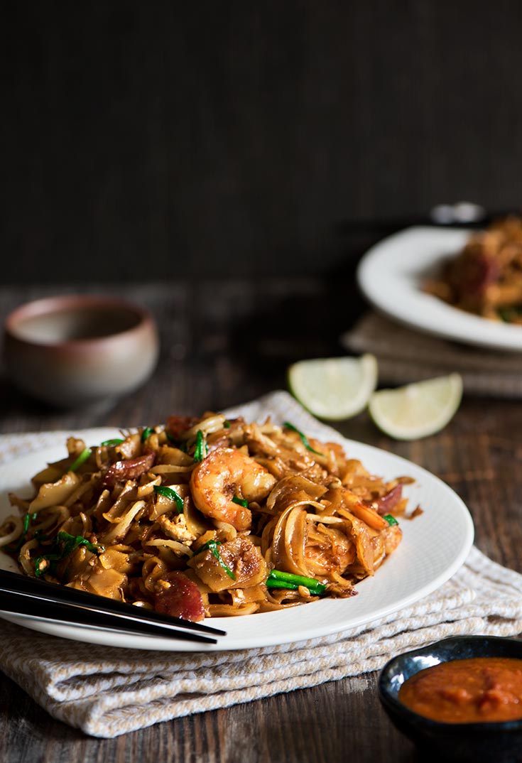 One of the most popular street food in Malaysia, Char Kway Teow is smoky fried noodles with lard, sausages and prawn cooked in just 5 minutes.