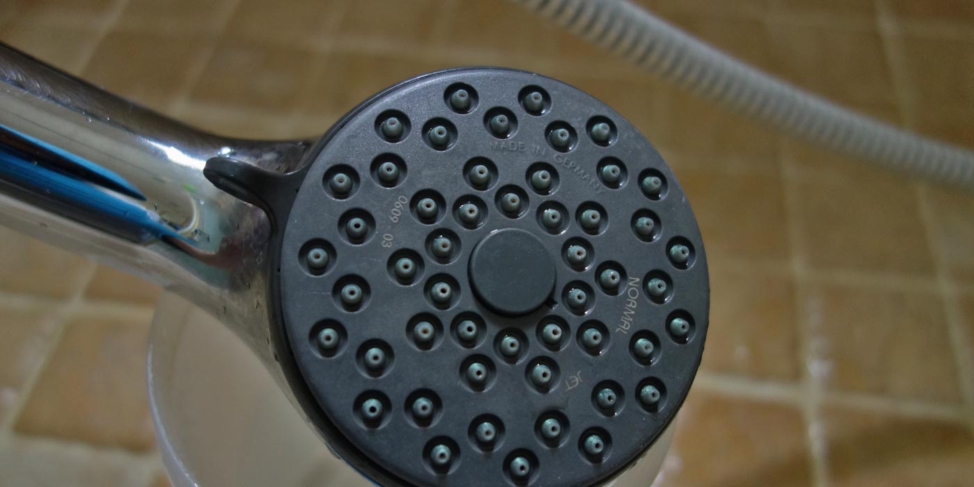 5 Easy Ways to Get Your Shower Head Super Clean with Little Effort
